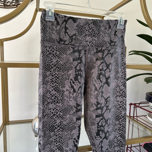 AR-33 leggings - Picture 5 of 6